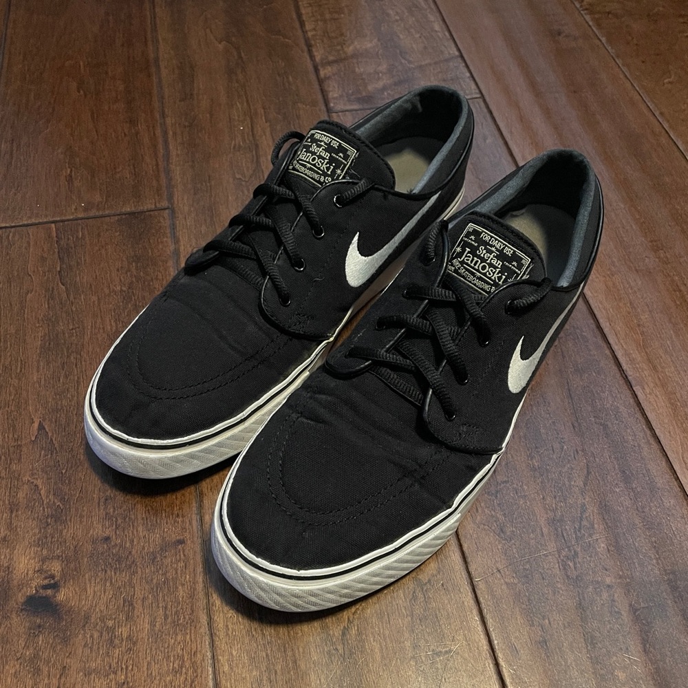 NIKE SB Stefan Janoski Black Shoe size 11
